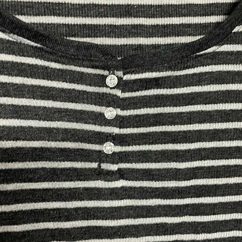 Juicy Couture size XL gray stripe Henley gem button long sleeve top